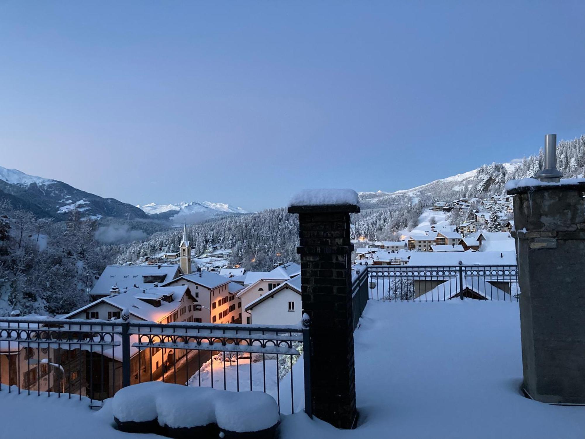B&B La Scala Trin エクステリア 写真